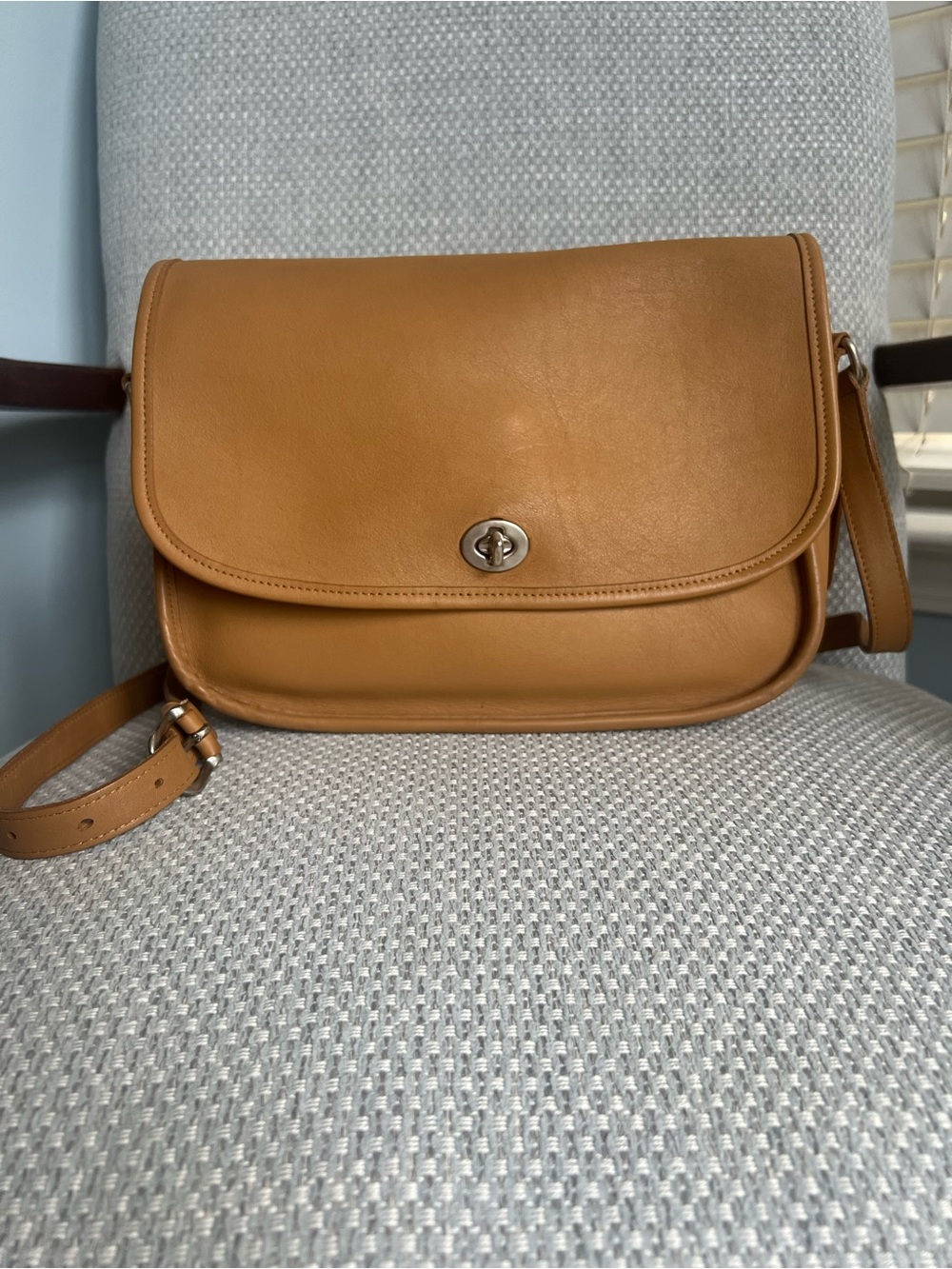 Coach Vintage Leather City Bag in Camel